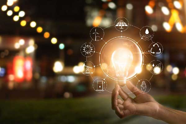 同德化工董事长张烘辞职！持股191万、年薪20.64万，邬庆文代行职责，2025年中报营收降19.32% 净利跌75.76%